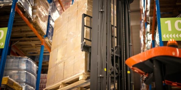 Les racks à palettes d'occasion : Caractéristiques , Avantages, Inconvénients et Meilleures pratiques
