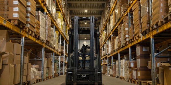 Pourquoi Opter pour des Racks occasion Recyclés dans Votre Entrepôt ?